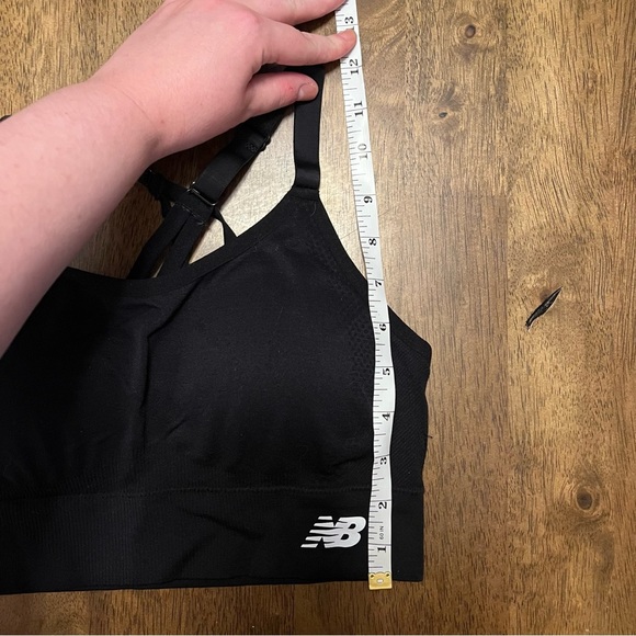 New Balance Sports Bra Large Black Athletic Workout Athleisure Comfy Cozy - Picture 6 of 6